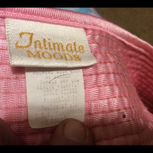 Intimate Moods size large robe - Picture 5 of 10